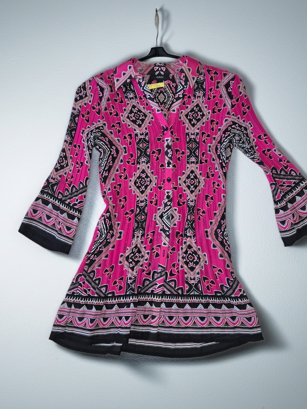 Alfani Black and Pink Geometric Blouse, Pleating- Tailored Pink & Black Size 6